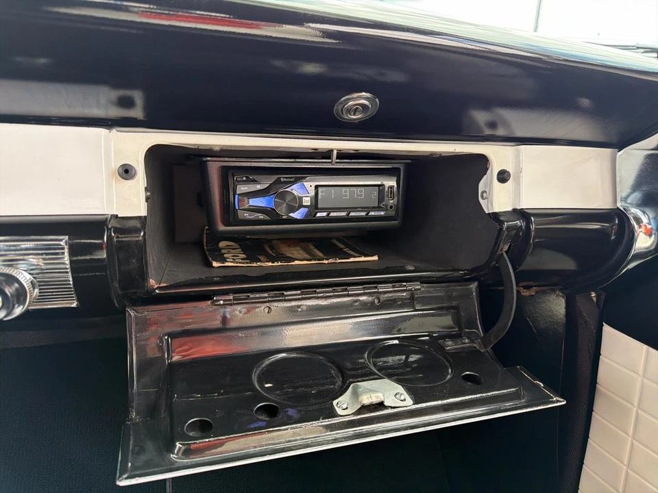 1956 Ford Fairlane 1st Gen - Image 7 of 31