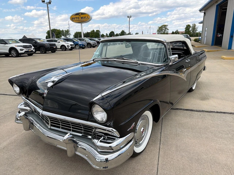 1956 Ford Fairlane 1st Gen - Image 17 of 31
