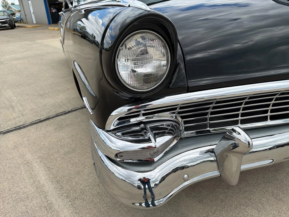 1956 Ford Fairlane 1st Gen - Image 21 of 31