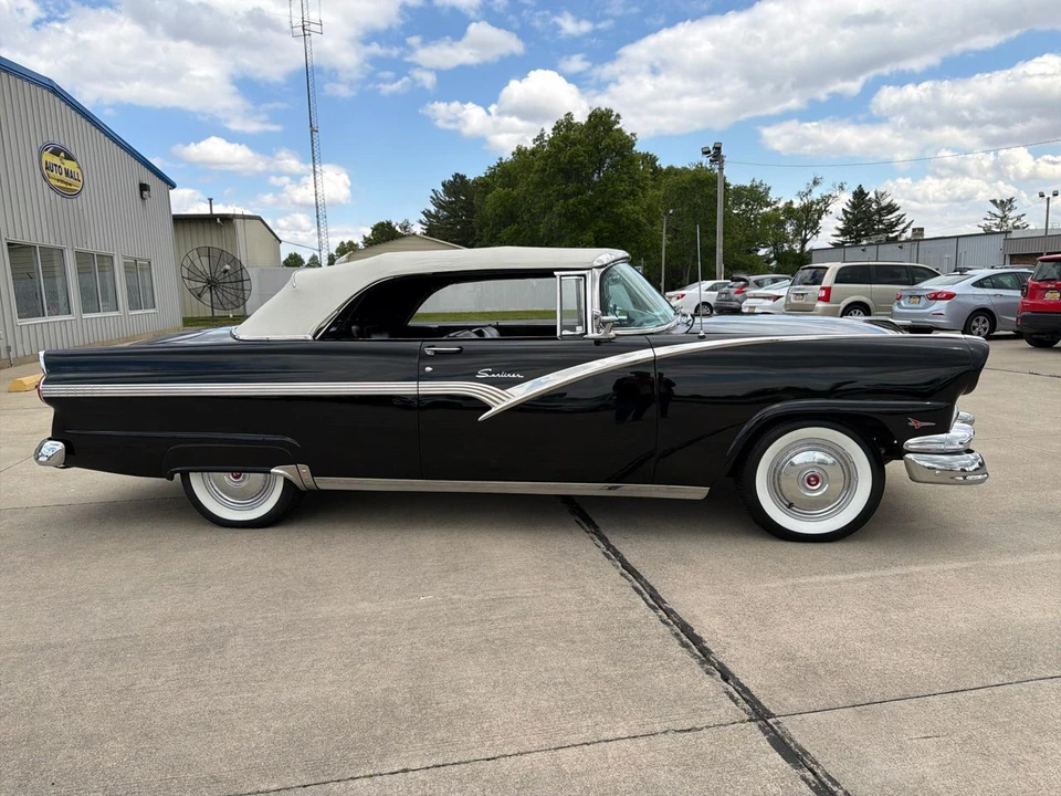 1956 Ford Fairlane 1st Gen - Image 28 of 31
