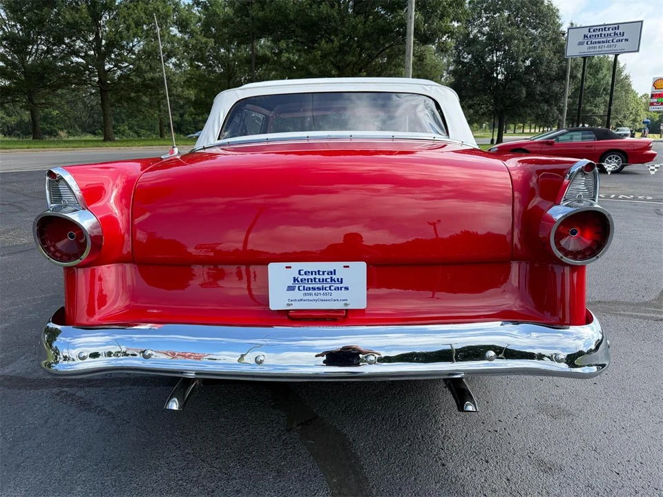 1956 Ford Fairlane 1st Gen - Image 18 of 31