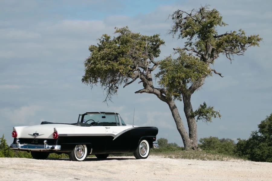 1956 Ford Fairlane 1st Gen - Image 6 of 6