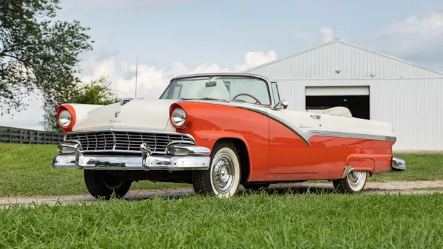 1956 Ford Fairlane Sunliner