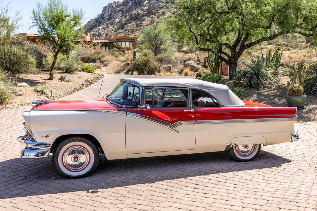 1956 Ford Fairlane 1st Gen - Image 16 of 31