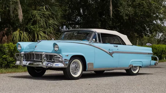 1956 Ford Fairlane Sunliner