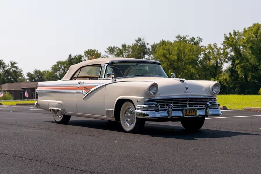 1956 Ford Fairlane 1st Gen - Image 6 of 29