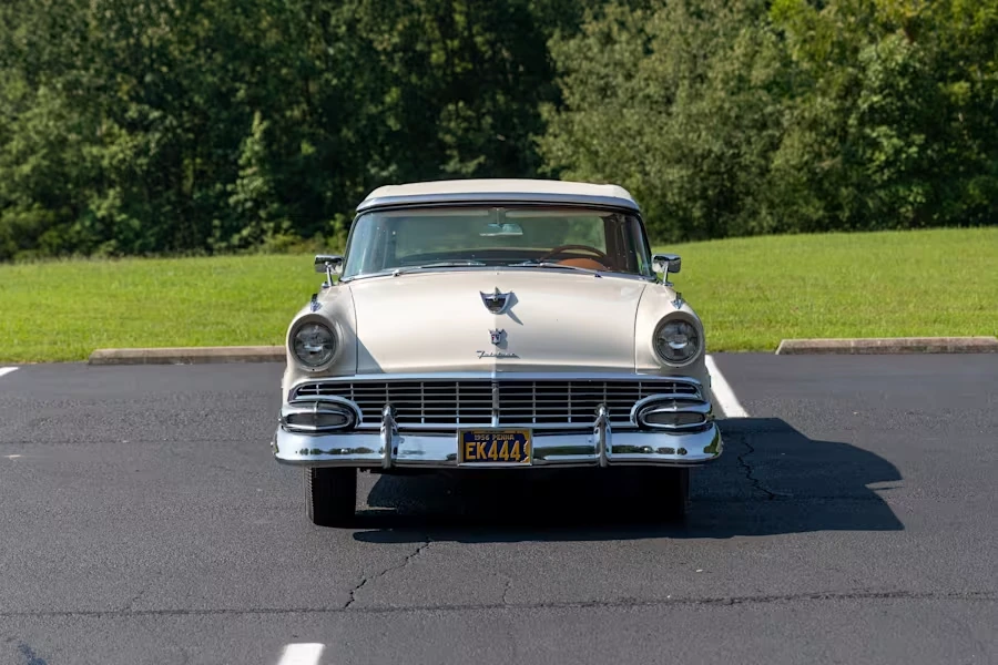1956 Ford Fairlane 1st Gen - Image 4 of 29