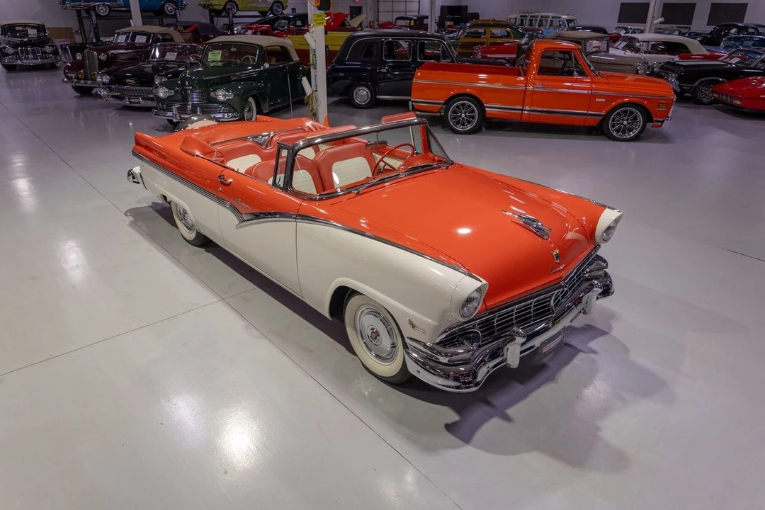 1956 Ford Fairlane 1st Gen - Image 8 of 12