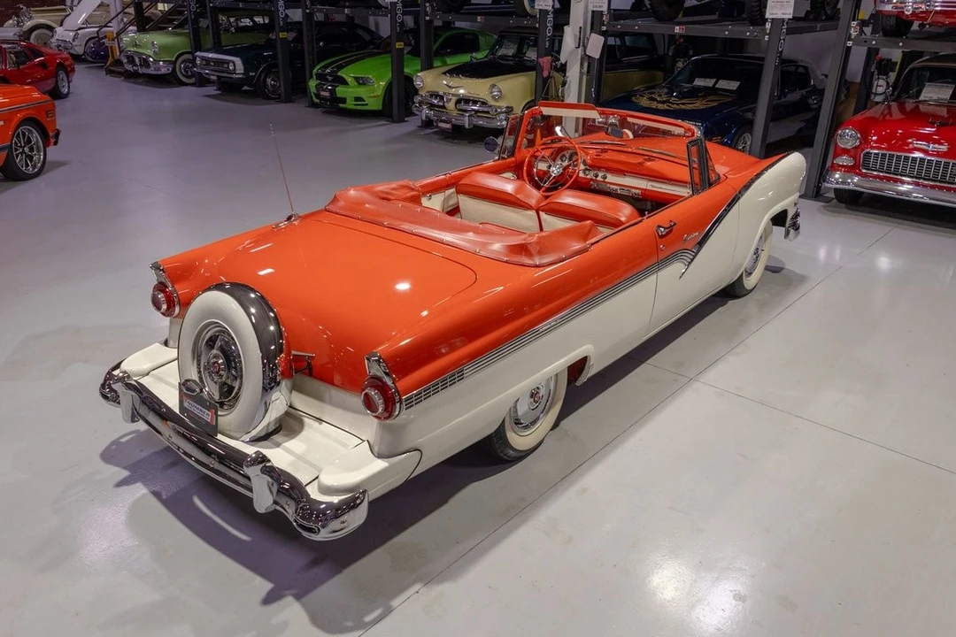 1956 Ford Fairlane 1st Gen - Image 10 of 12