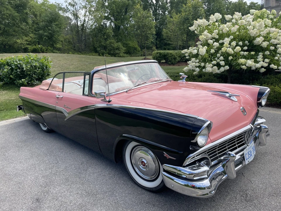 1956 Ford Fairlane 1st Gen - Image 17 of 31