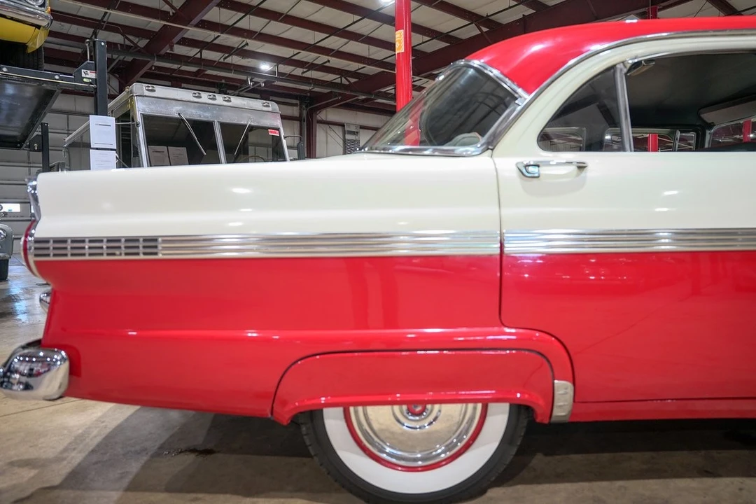 1956 Ford Fairlane 2nd Gen - Image 9 of 12