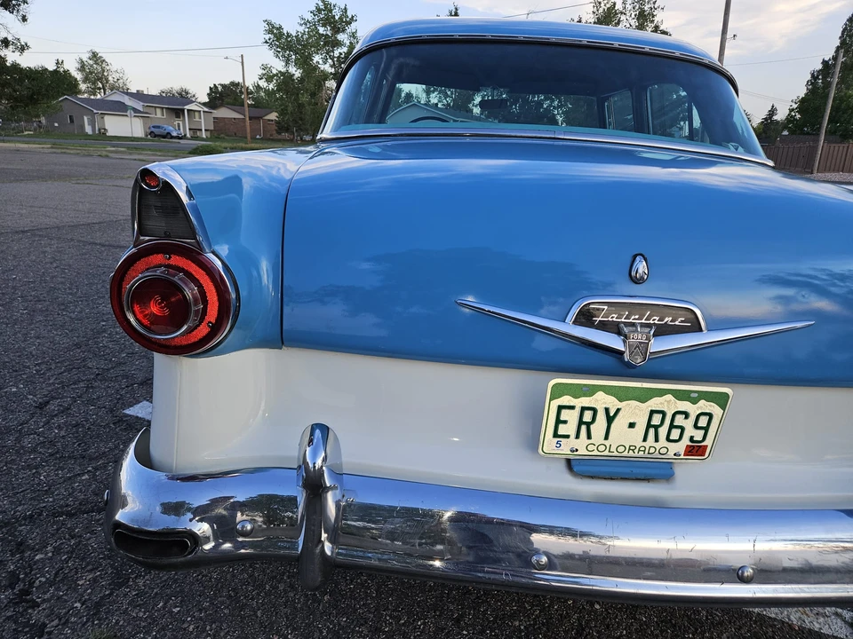 1956 Ford Fairlane 1st Gen - Image 19 of 31