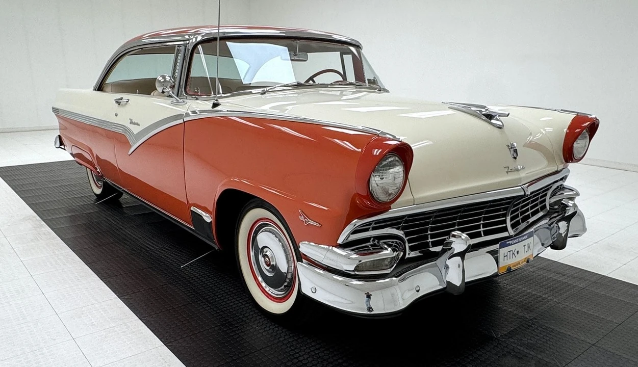 1956 Ford Fairlane 1st Gen - Image 7 of 31