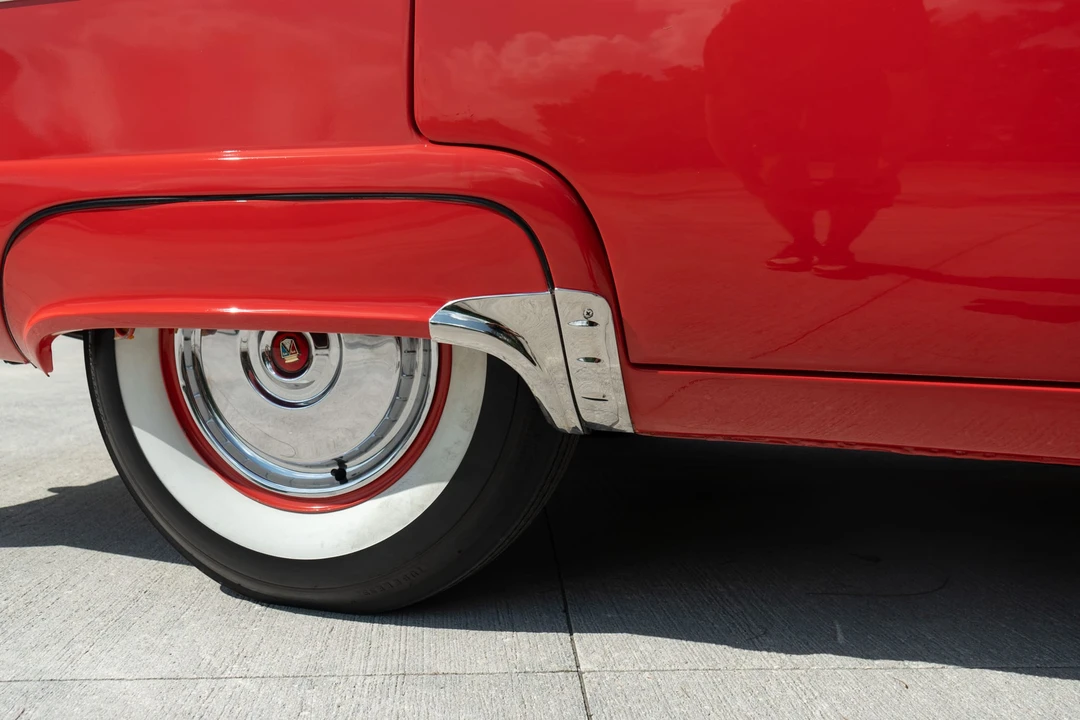 1956 Ford Fairlane 1st Gen - Image 28 of 31