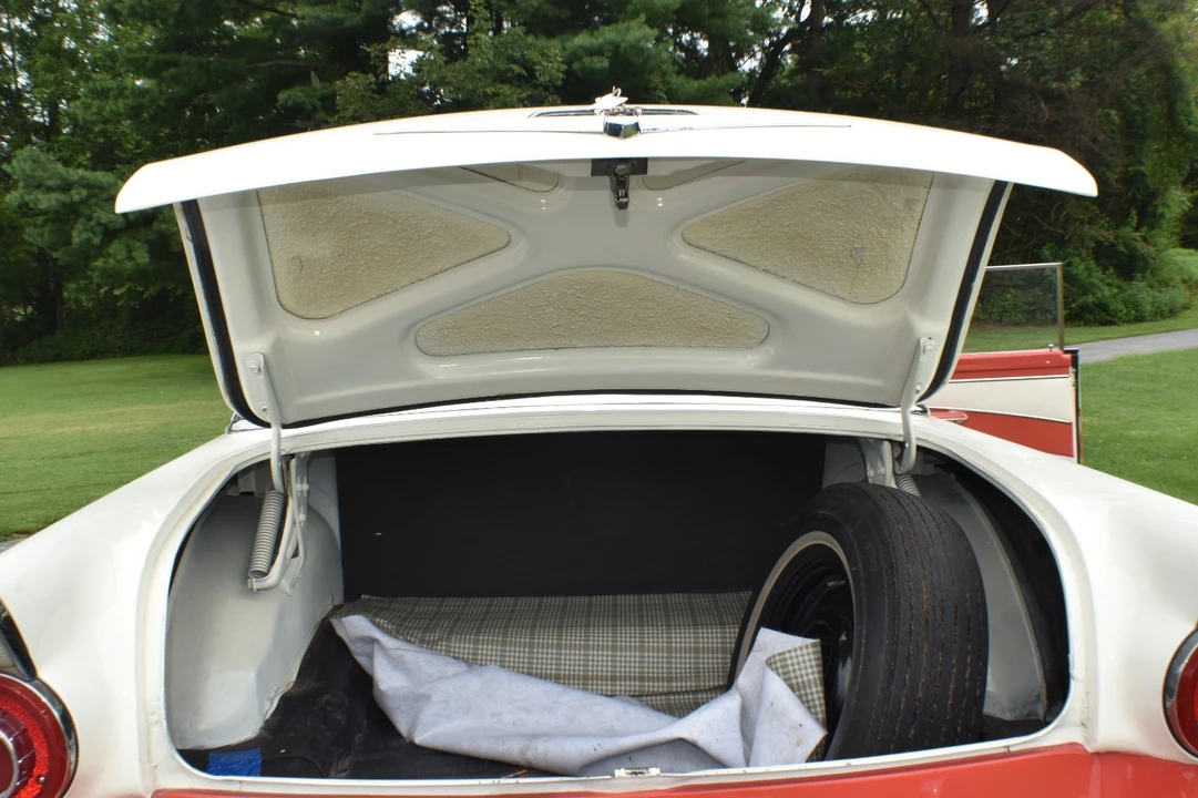 1956 Ford Fairlane 1st Gen - Image 30 of 31
