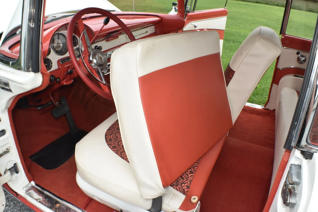 1956 Ford Fairlane 1st Gen - Image 22 of 31