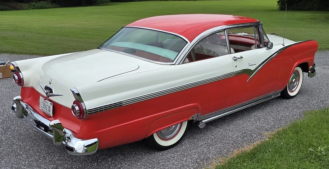 1956 Ford Fairlane 1st Gen - Image 7 of 31