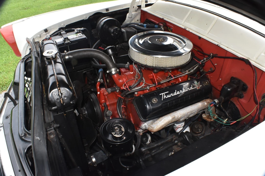 1956 Ford Fairlane 1st Gen - Image 15 of 31
