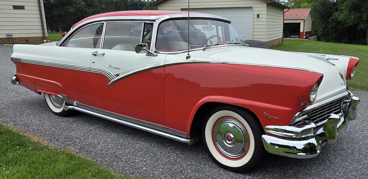 1956 Ford Fairlane 1st Gen - Image 16 of 31