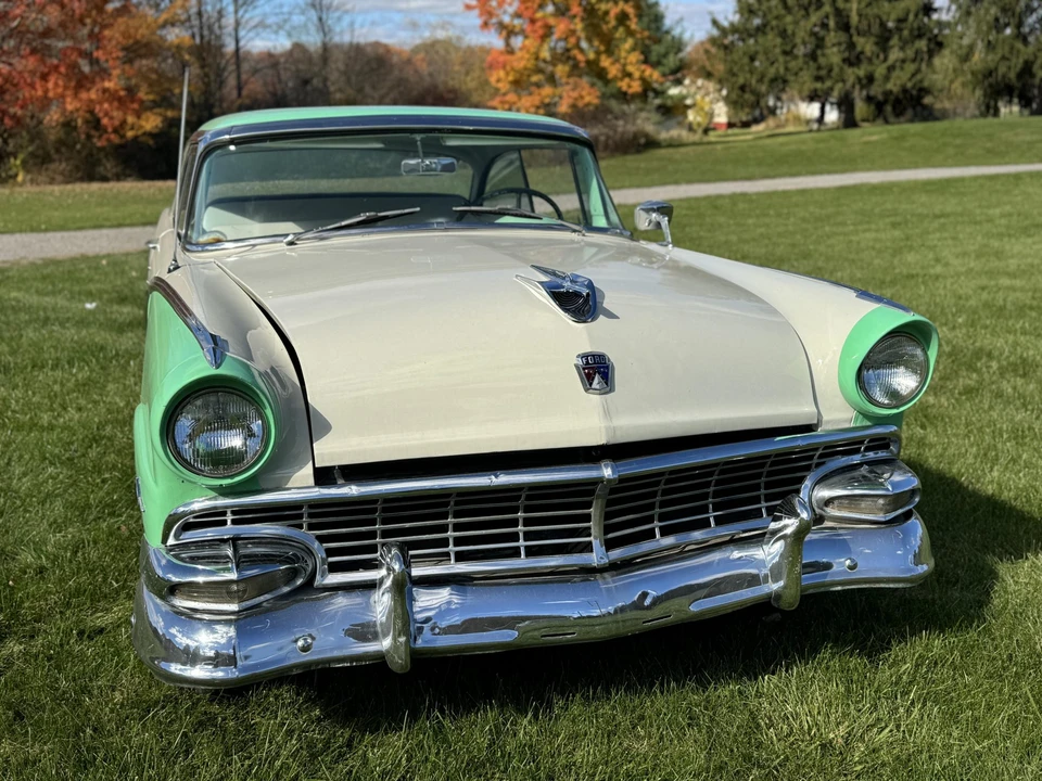 1956 Ford Fairlane 1st Gen - Image 21 of 31