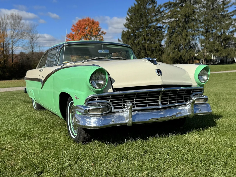 1956 Ford Fairlane 1st Gen - Image 19 of 31