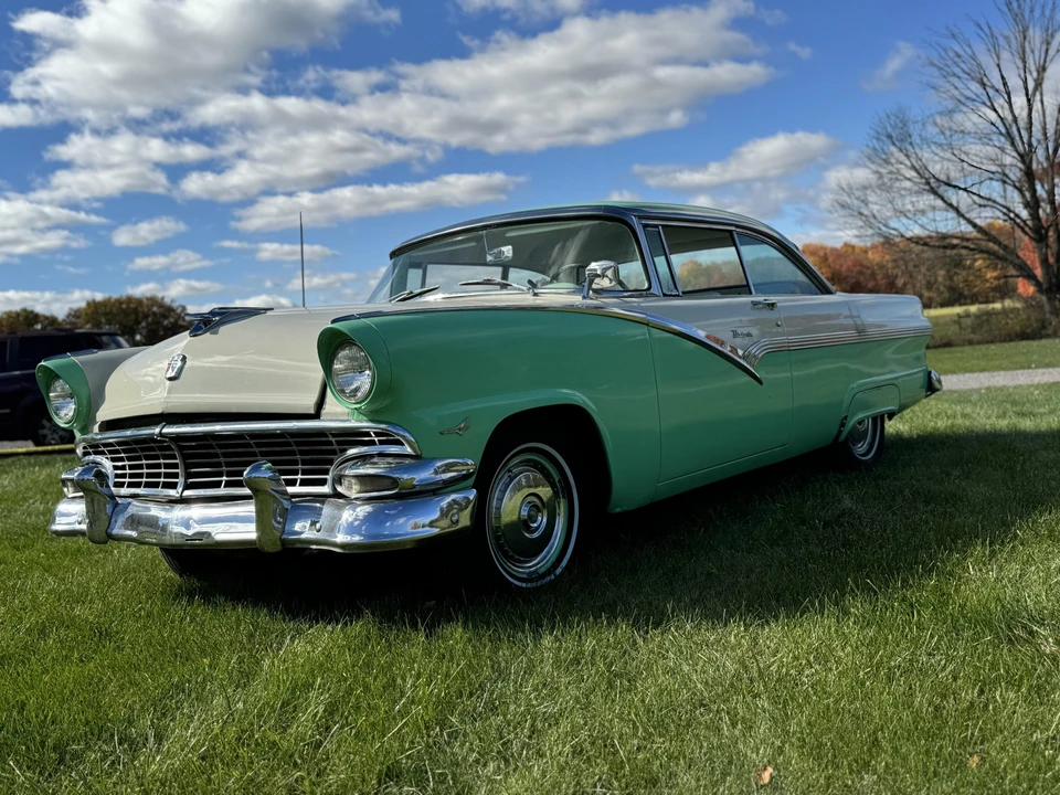 1956 Ford Fairlane 1st Gen - Image 4 of 31