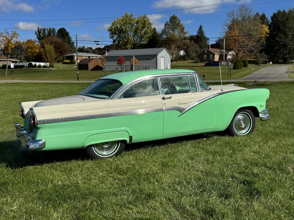 1956 Ford Fairlane 1st Gen - Image 14 of 31
