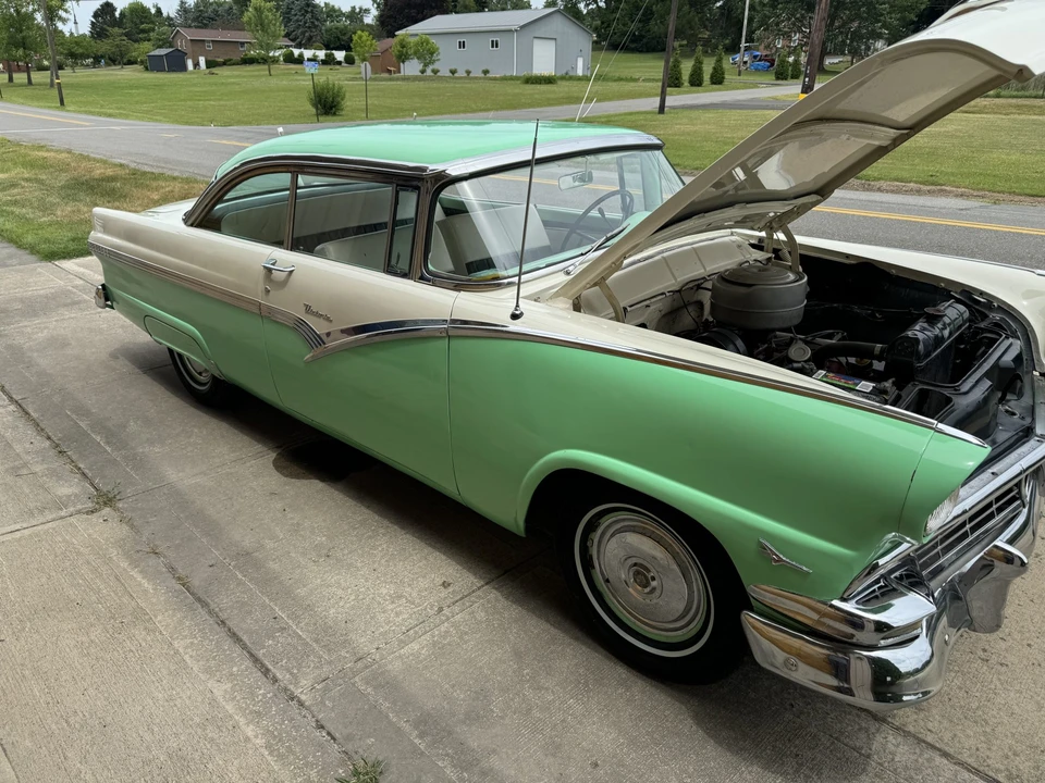1956 Ford Fairlane 1st Gen - Image 23 of 31