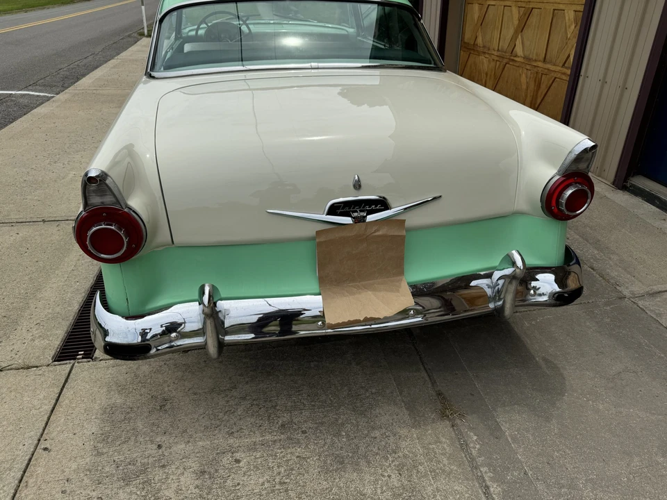 1956 Ford Fairlane 1st Gen - Image 27 of 31