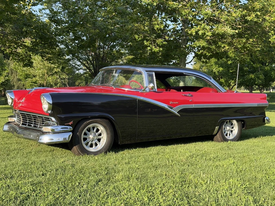 1956 Ford Fairlane 1st Gen - Image 4 of 31