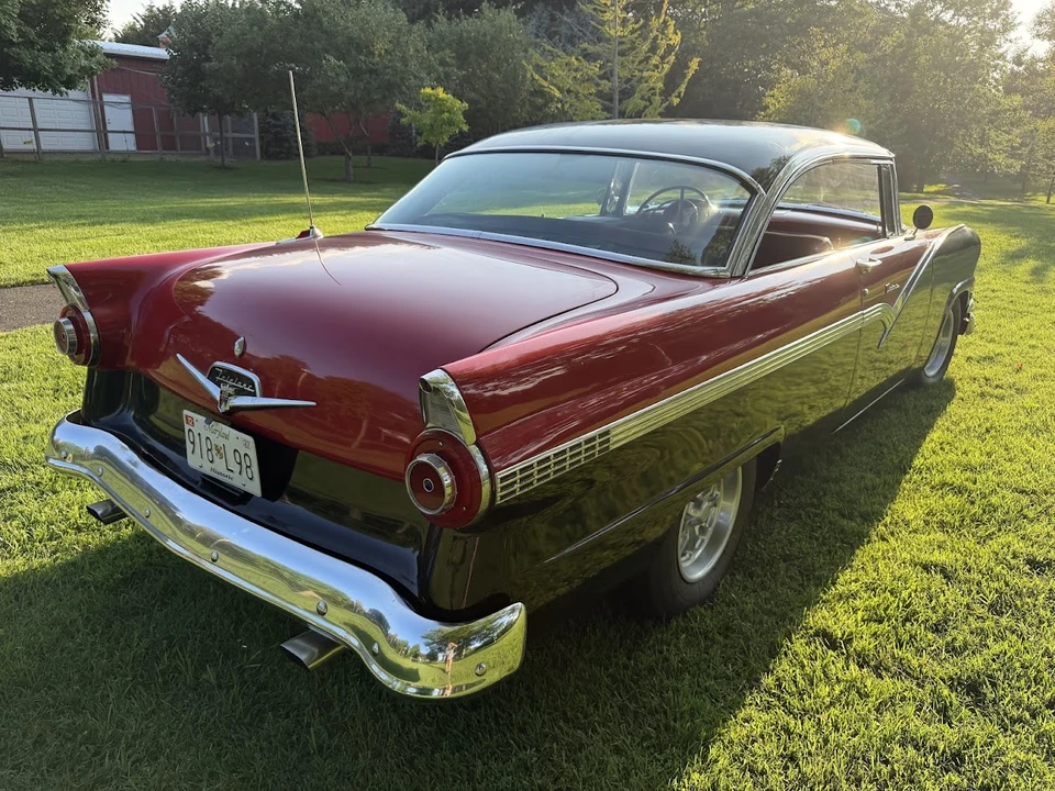 1956 Ford Fairlane 1st Gen - Image 14 of 31