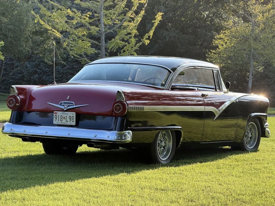 1956 Ford Fairlane 1st Gen - Image 15 of 31