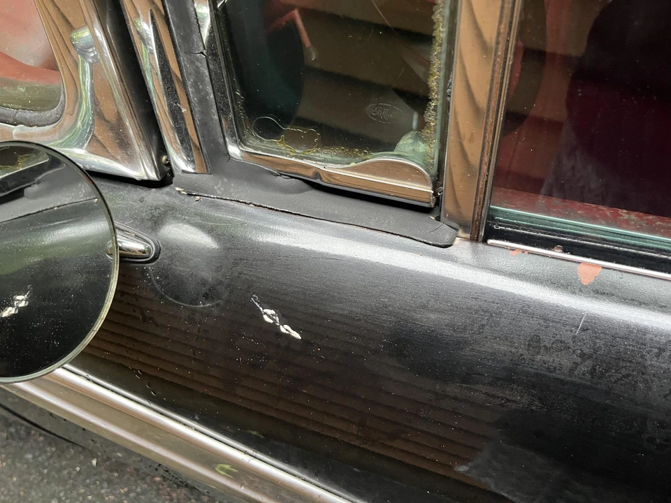 1956 Ford Fairlane 1st Gen - Image 16 of 31