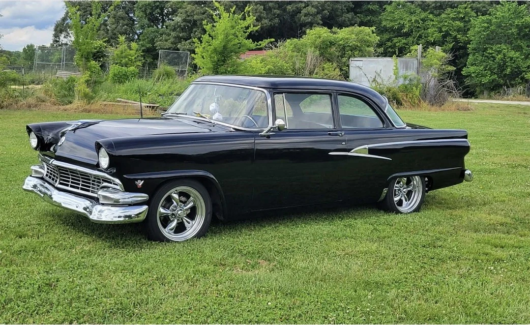 1956 Ford Customline - Image 10 of 10