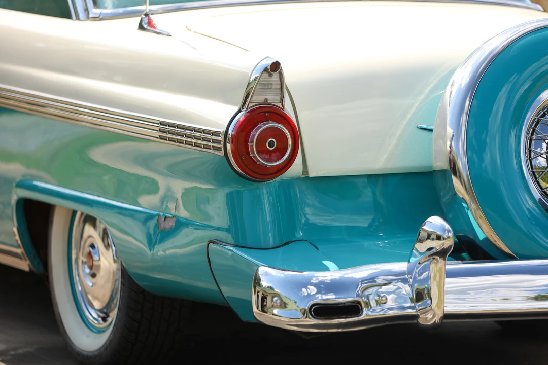 1956 Ford Customline - Image 8 of 31