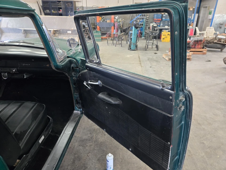 1956 Ford Customline - Image 15 of 19