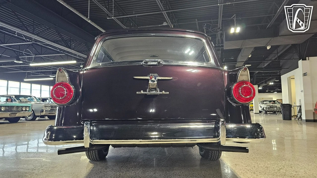 1956 Ford Customline - Image 10 of 21
