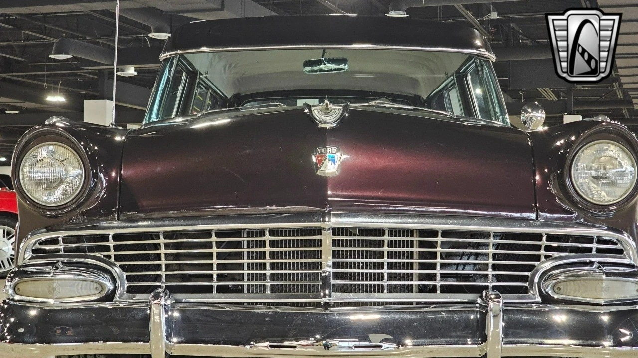 1956 Ford Fairlane 1st Gen - Image 10 of 12