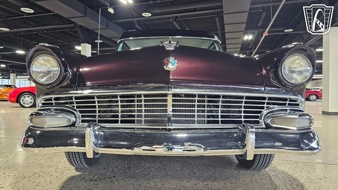 1956 Ford Customline - Image 18 of 21