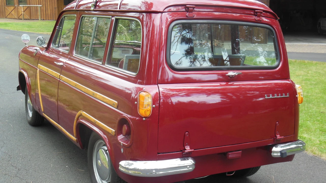 1956 Ford Country Squire - Image 2 of 5