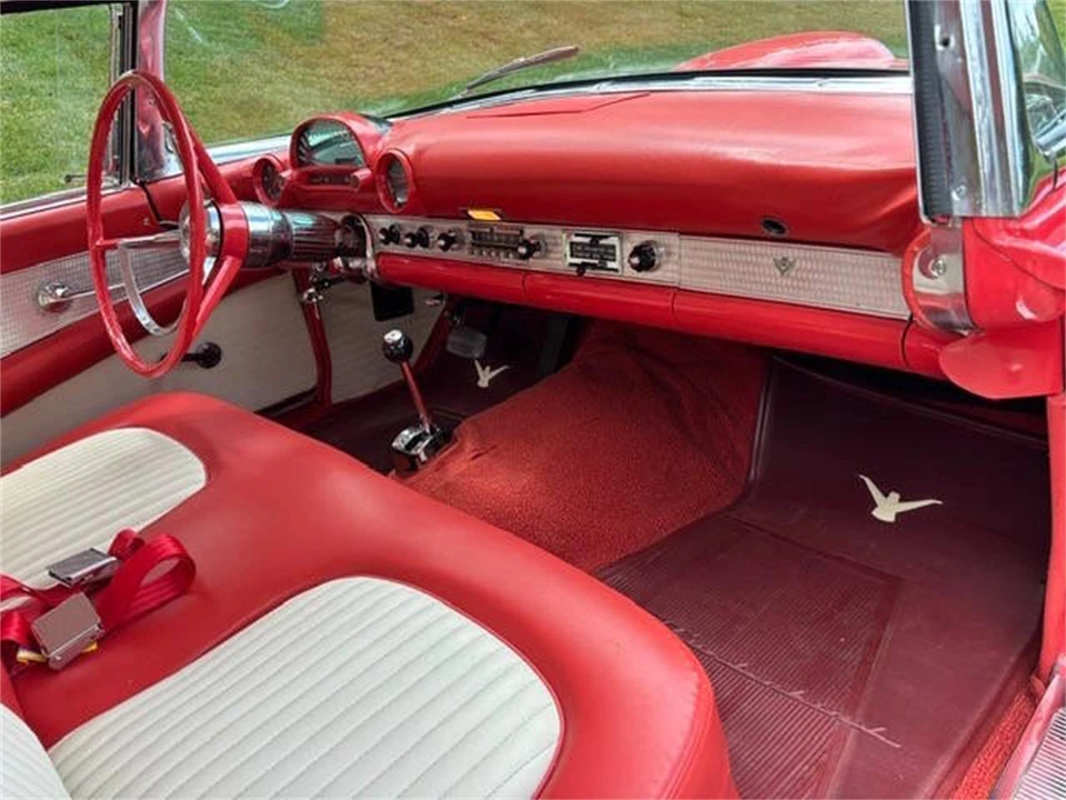 1956 Ford Thunderbird 1st Gen - Image 23 of 31
