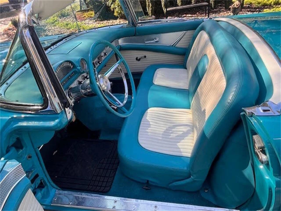 1956 Ford Thunderbird 1st Gen - Image 27 of 31