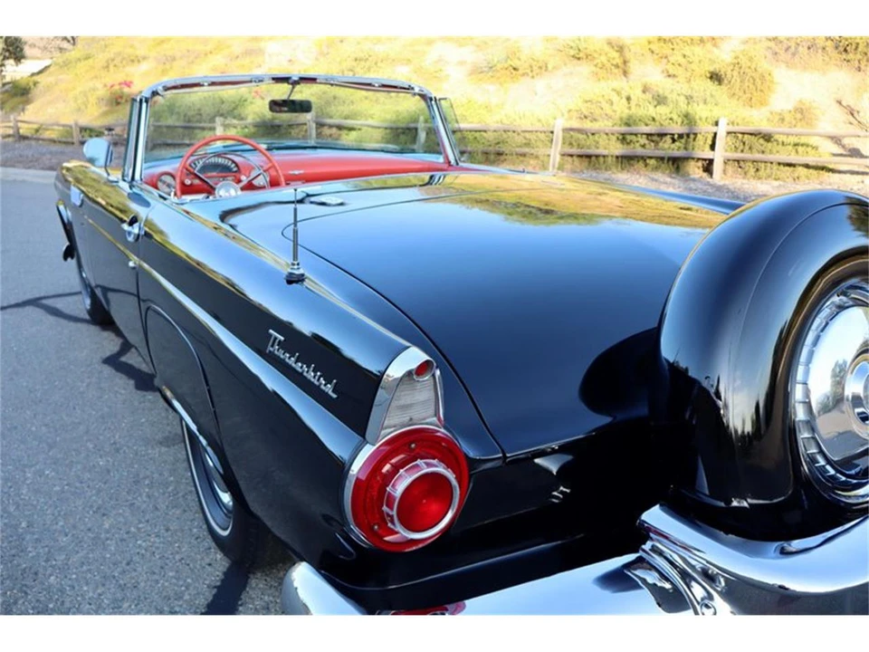 1956 Ford Thunderbird 1st Gen - Image 27 of 31