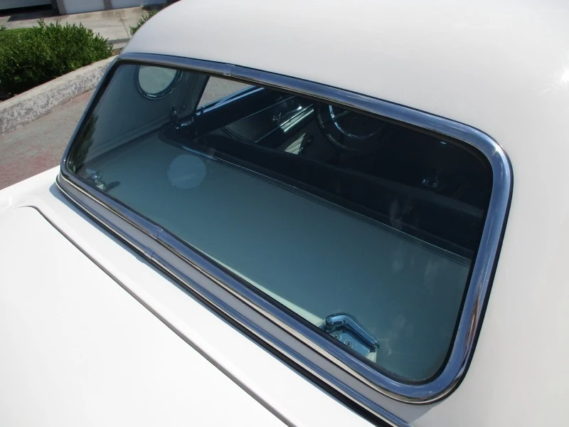 1956 Ford Thunderbird 1st Gen - Image 19 of 31