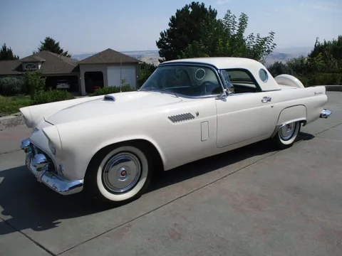 1956 Ford Thunderbird