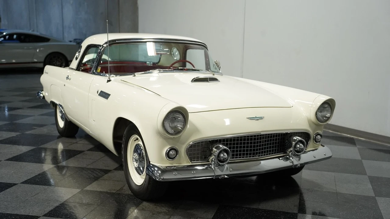 1956 Ford Thunderbird 1st Gen - Image 16 of 21