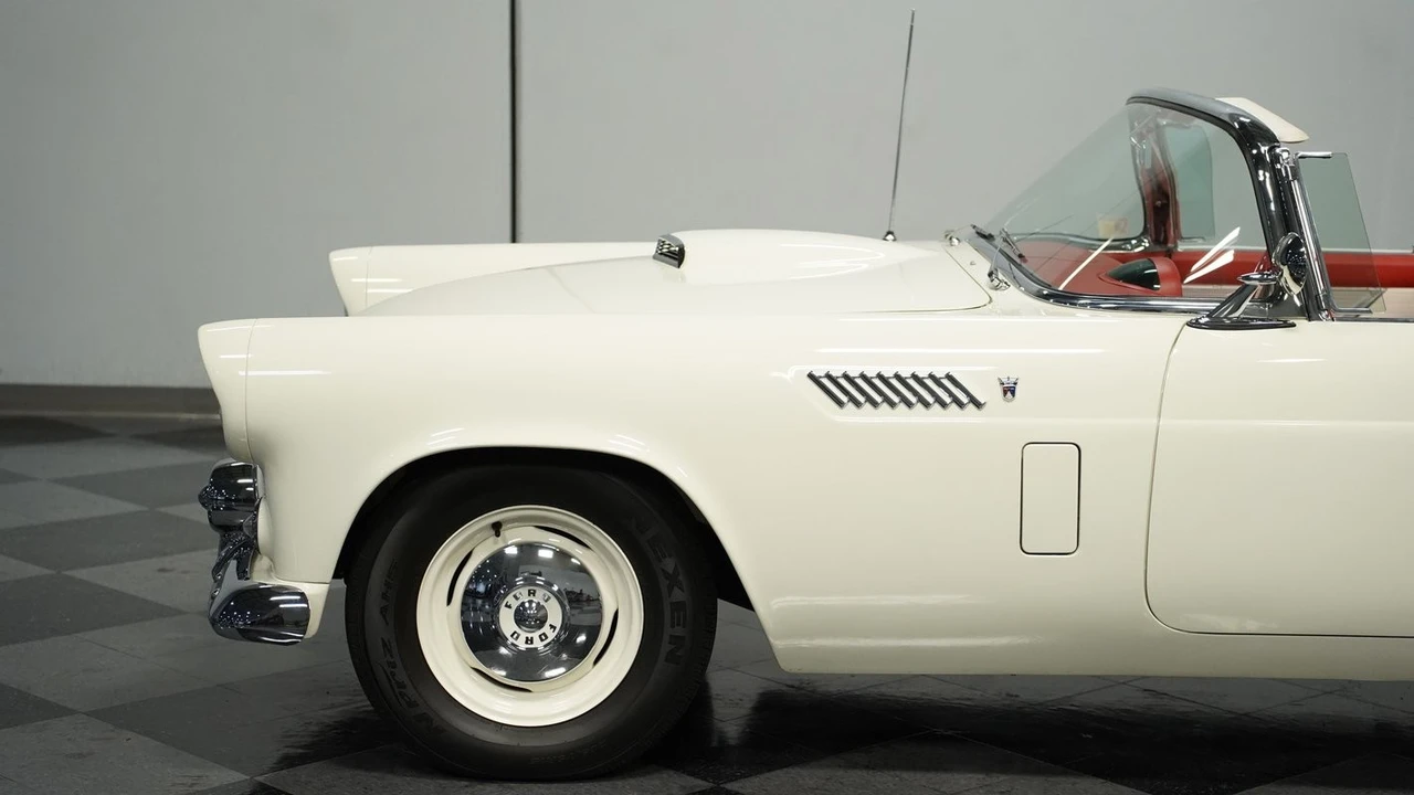 1956 Ford Thunderbird 1st Gen - Image 20 of 21