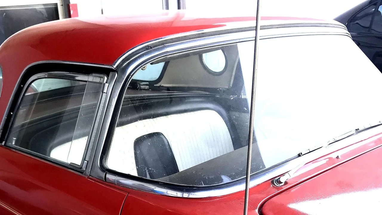 1956 Ford Thunderbird 1st Gen - Image 16 of 21