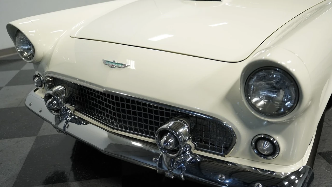 1956 Ford Thunderbird 1st Gen - Image 19 of 21