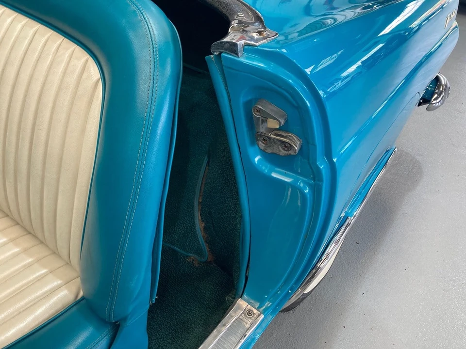 1956 Ford Thunderbird 1st Gen - Image 26 of 31